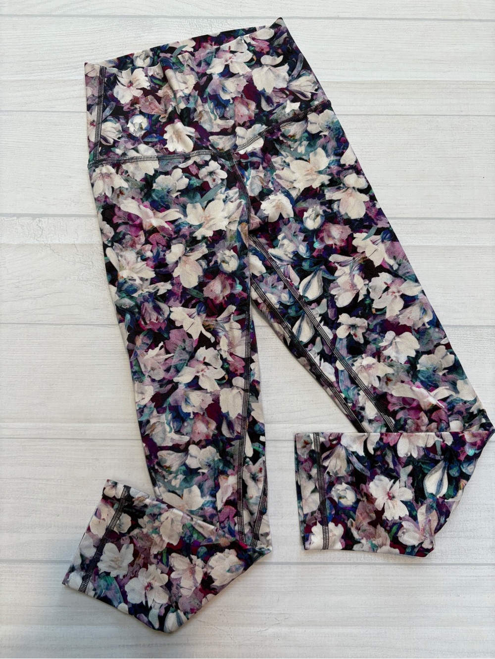 lululemon athletica Floral Print Leggings - Purple Multi